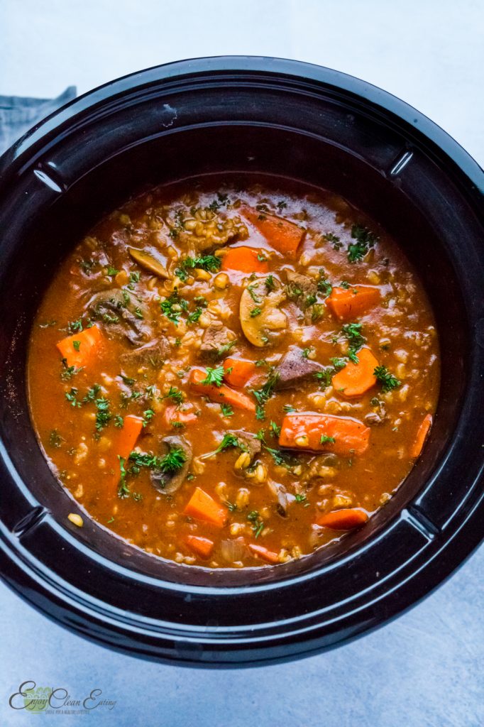 slow cooker beef and barley soup