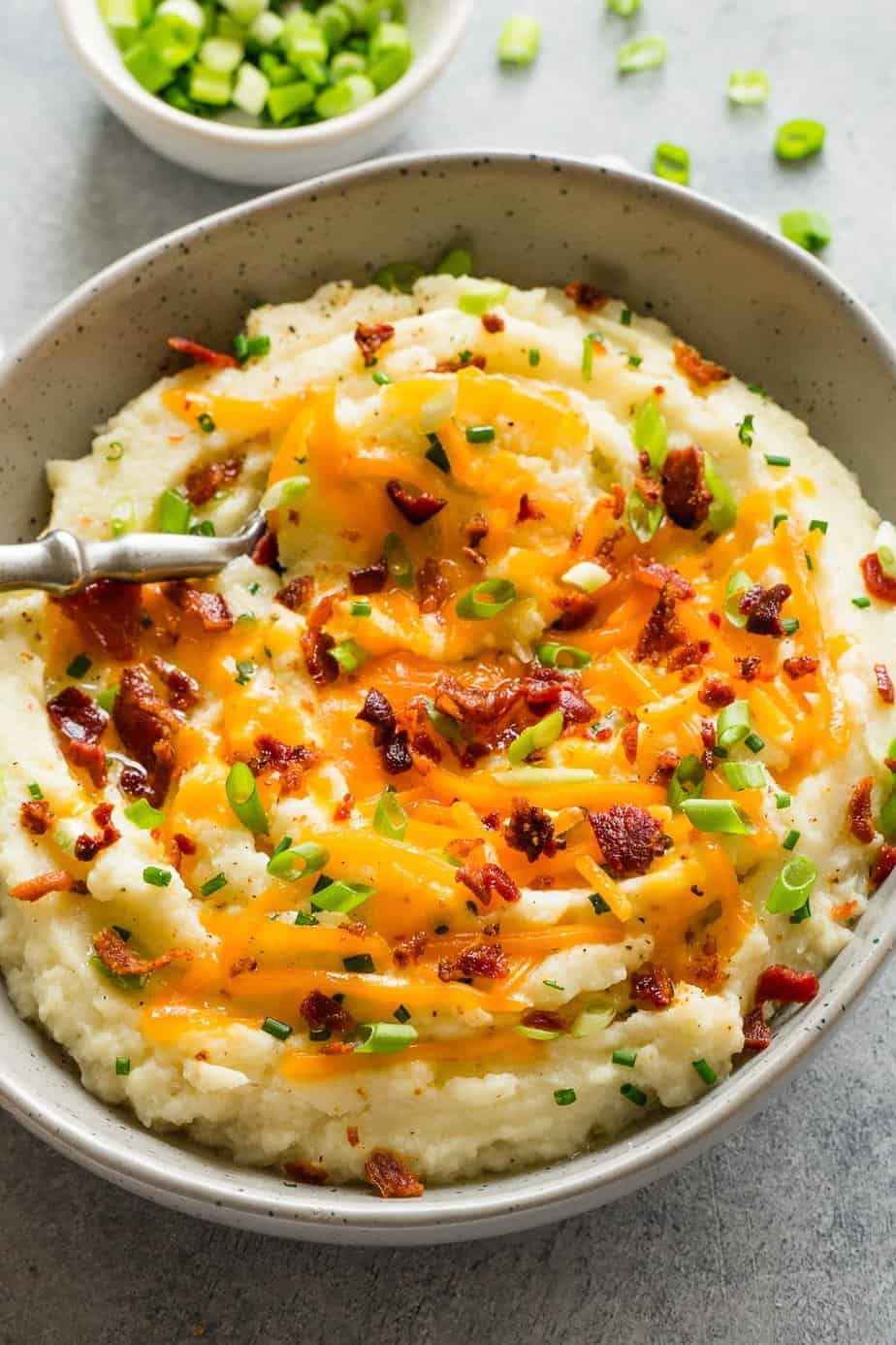 creamy and delicious loaded cauliflower mash potatoes made in the instant pot pressure cooker.