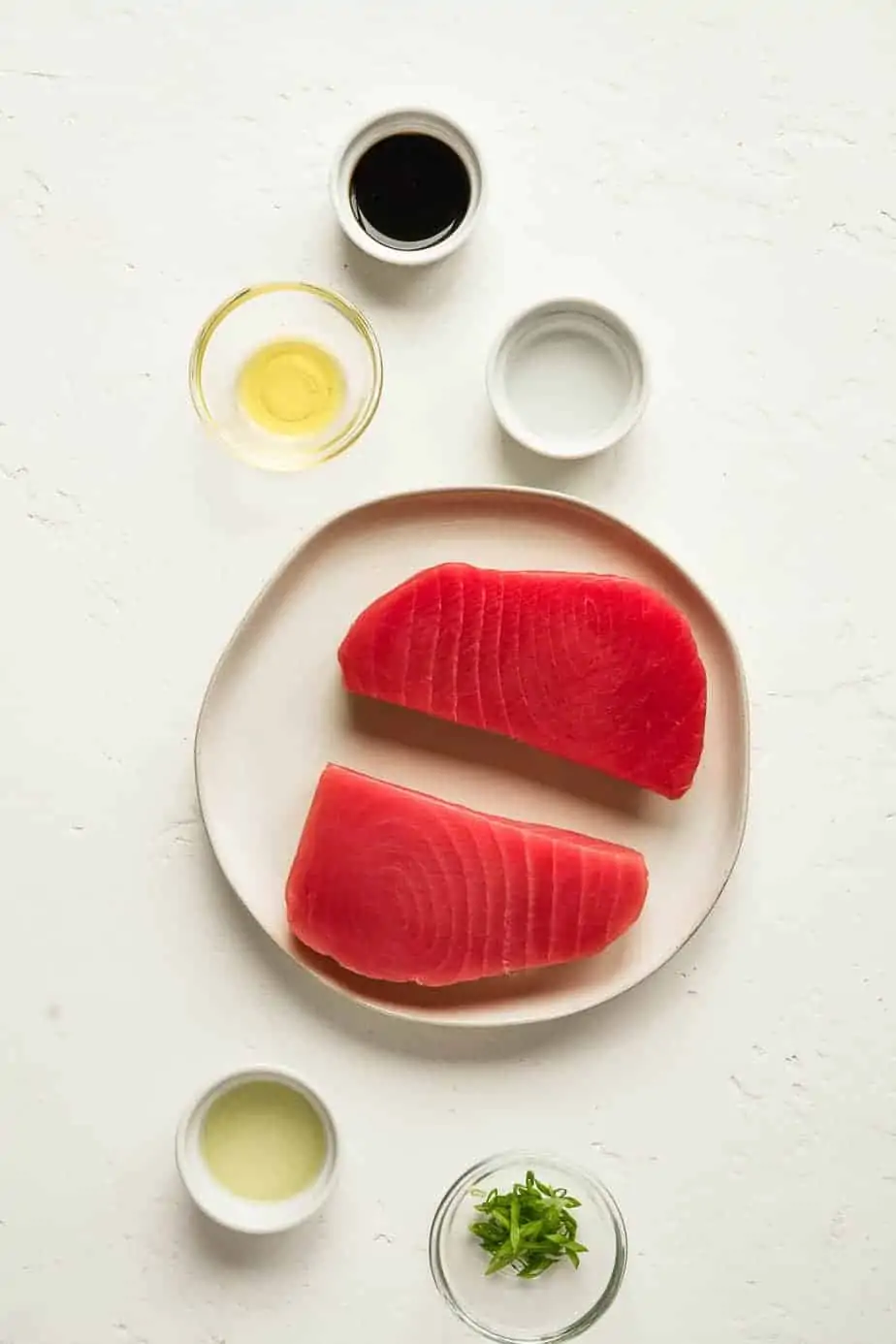ingredients to make tuna steaks in air fryer.