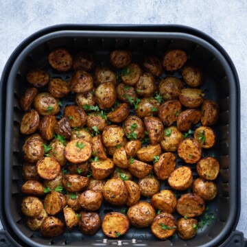 air fryer baby potatoes sprinkle with parsley.